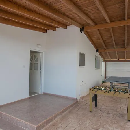 Villa Holiday Ds54 3 Bedroom In The Center Protaras